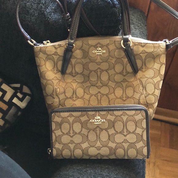 Coach Handbags - Bundle Coach crossbody with wallet